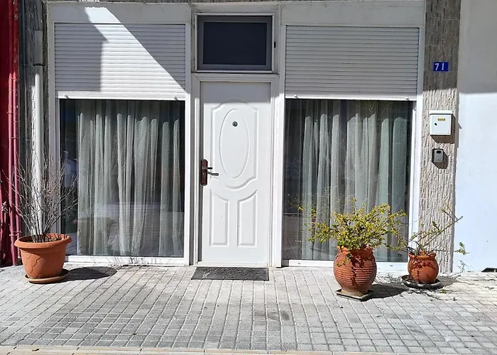 Apartment Sweet Corinth